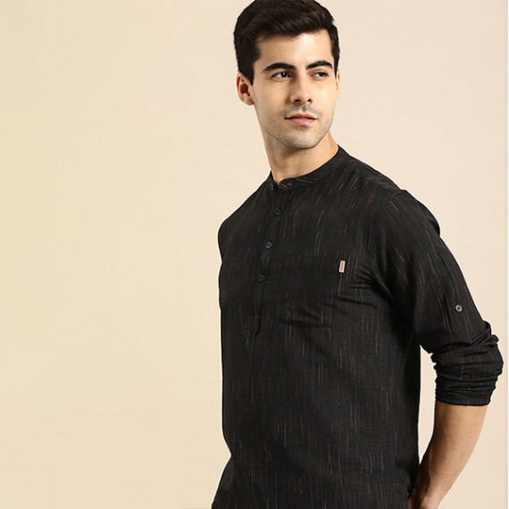 https://weardropz.com/products/men-black-woven-design-kurta