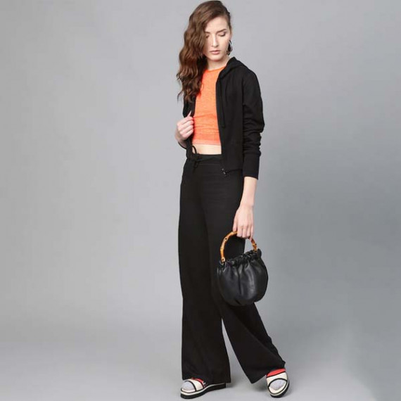 https://weardropz.com/products/women-black-regular-fit-solid-wide-leg-track-pants