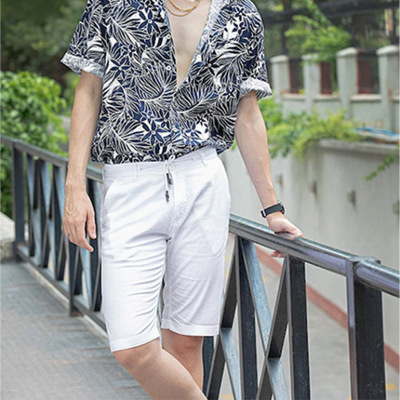 https://weardropz.com/products/men-white-solid-slim-fit-regular-shorts