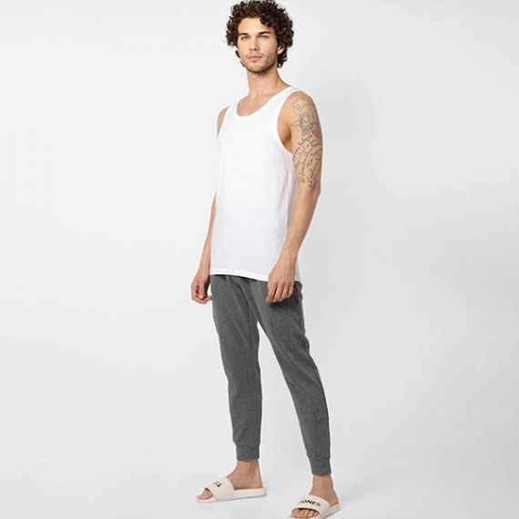 https://weardropz.com/products/men-pack-of-2-white-solid-innerwear-vests