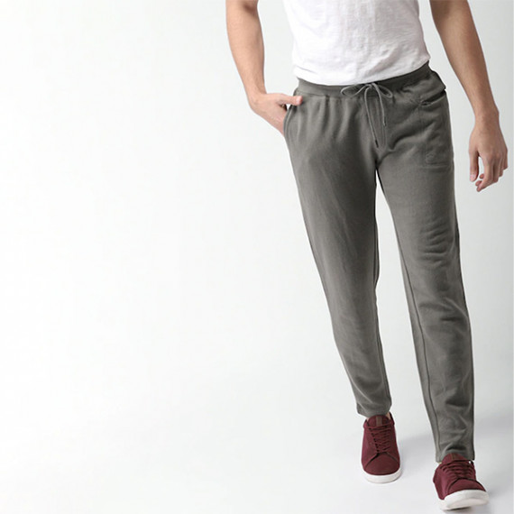 https://weardropz.com/products/men-grey-regular-fit-solid-track-pants