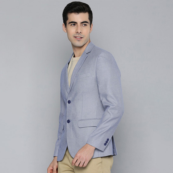 https://weardropz.com/products/men-blue-self-design-textured-regular-fit-smart-casual-blazer