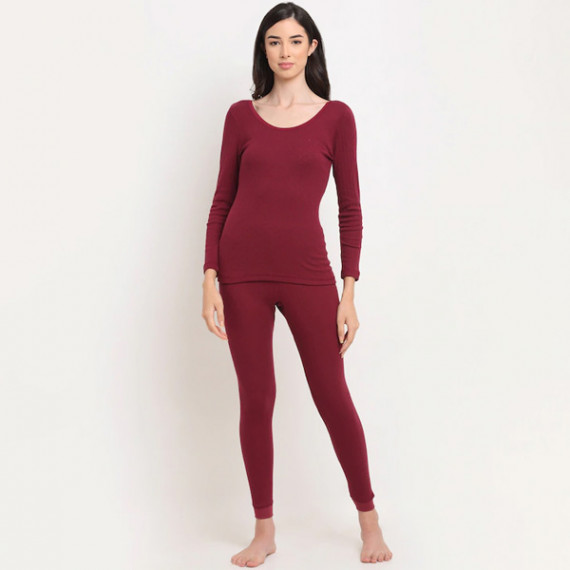 https://weardropz.com/products/women-maroon-striped-thermal-top