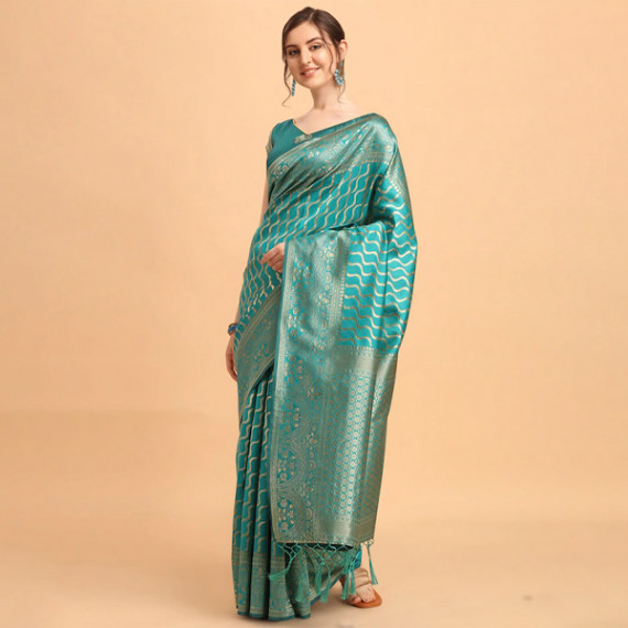 https://weardropz.com/products/green-gold-toned-silk-blend-fusion-leheriya-saree